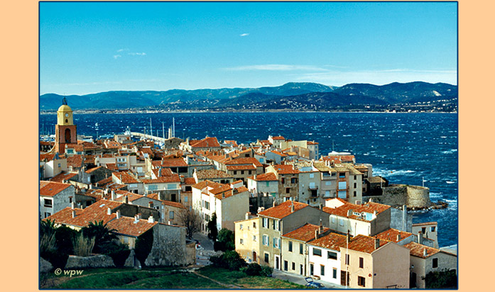 <Photo by Wolf Peter Weber of Saint-Tropez panorama view>